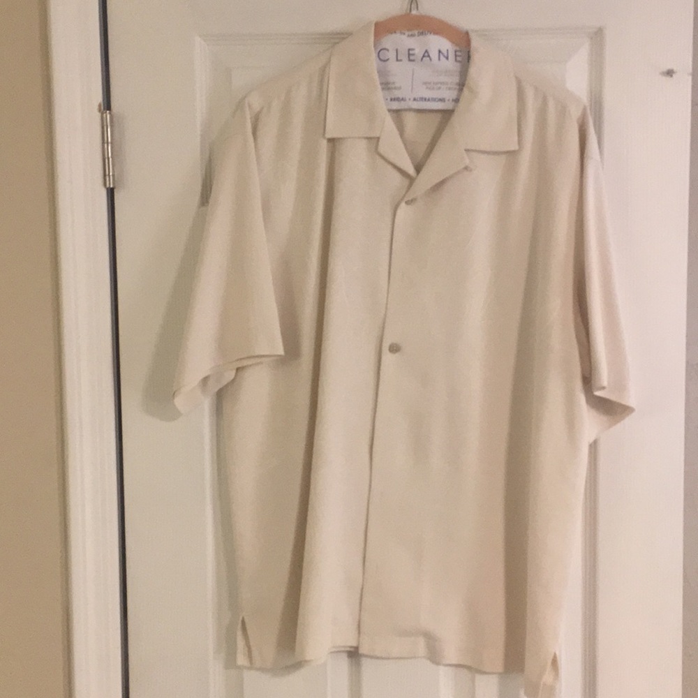Tommy Bahama size M silk shirt Beige excellent!